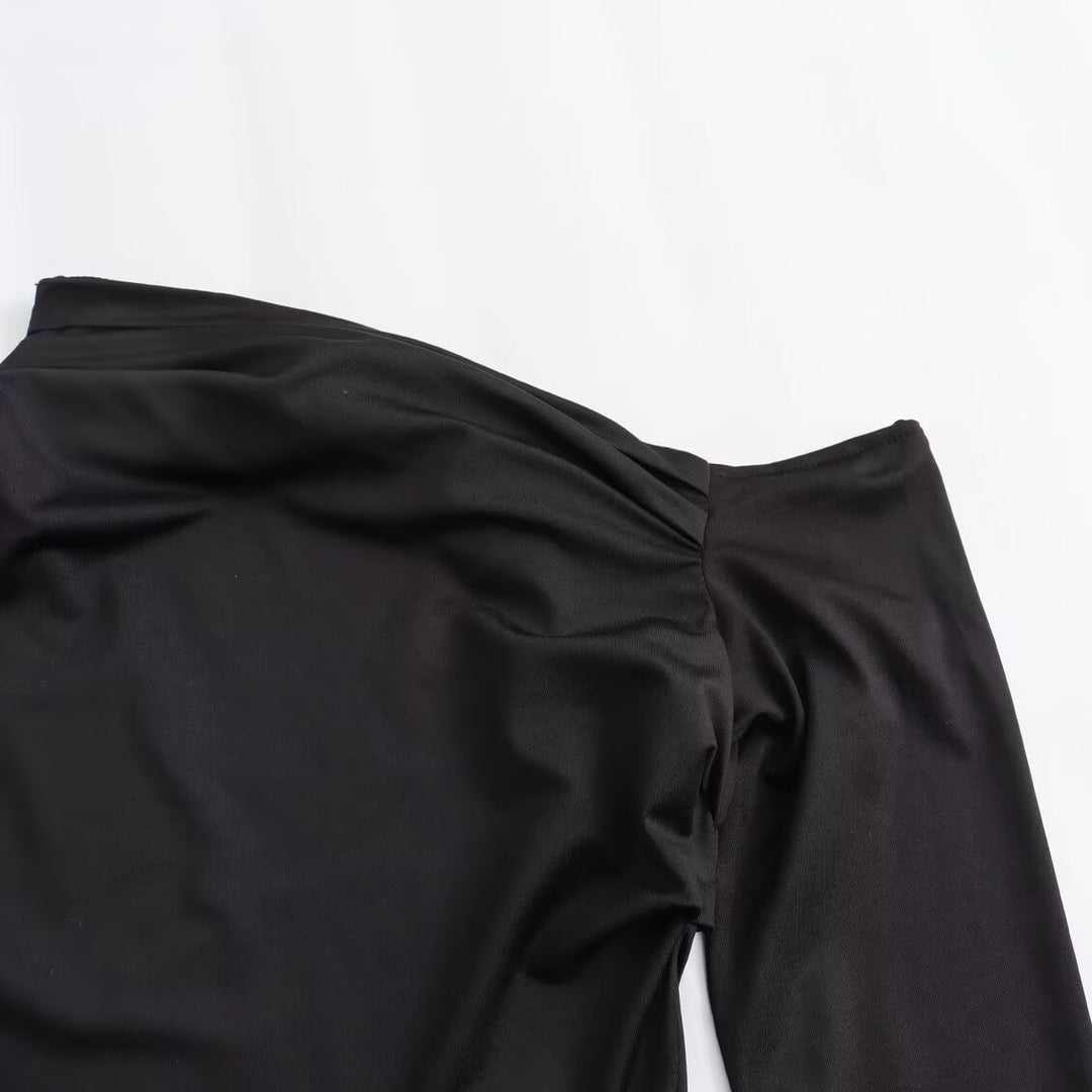 Damer elegant maxiklänning med asymmetrisk u-ringning och draperingar Mirla-Eva Jonsson