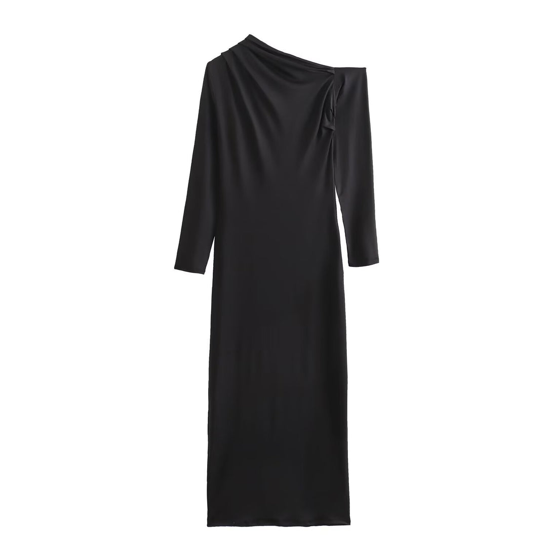 Damer elegant maxiklänning med asymmetrisk u-ringning och draperingar Mirla-Eva Jonsson