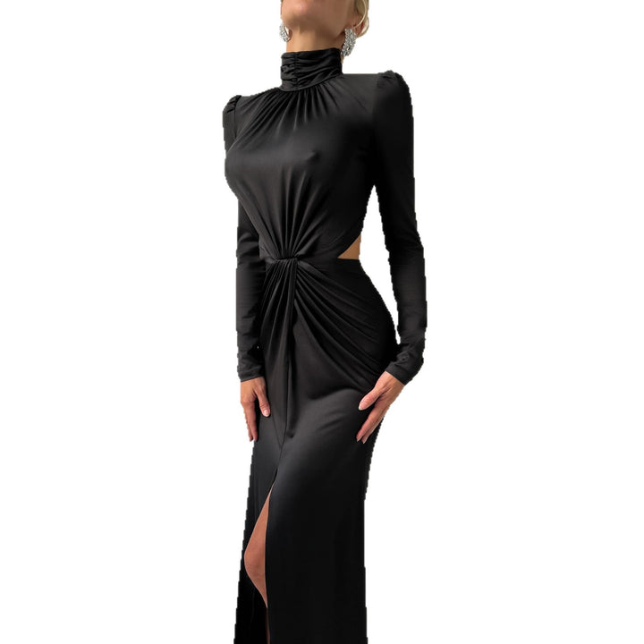 Damer elegant maxiklänning med hög krage och cut-out detaljer Mirla-Eva Jonsson