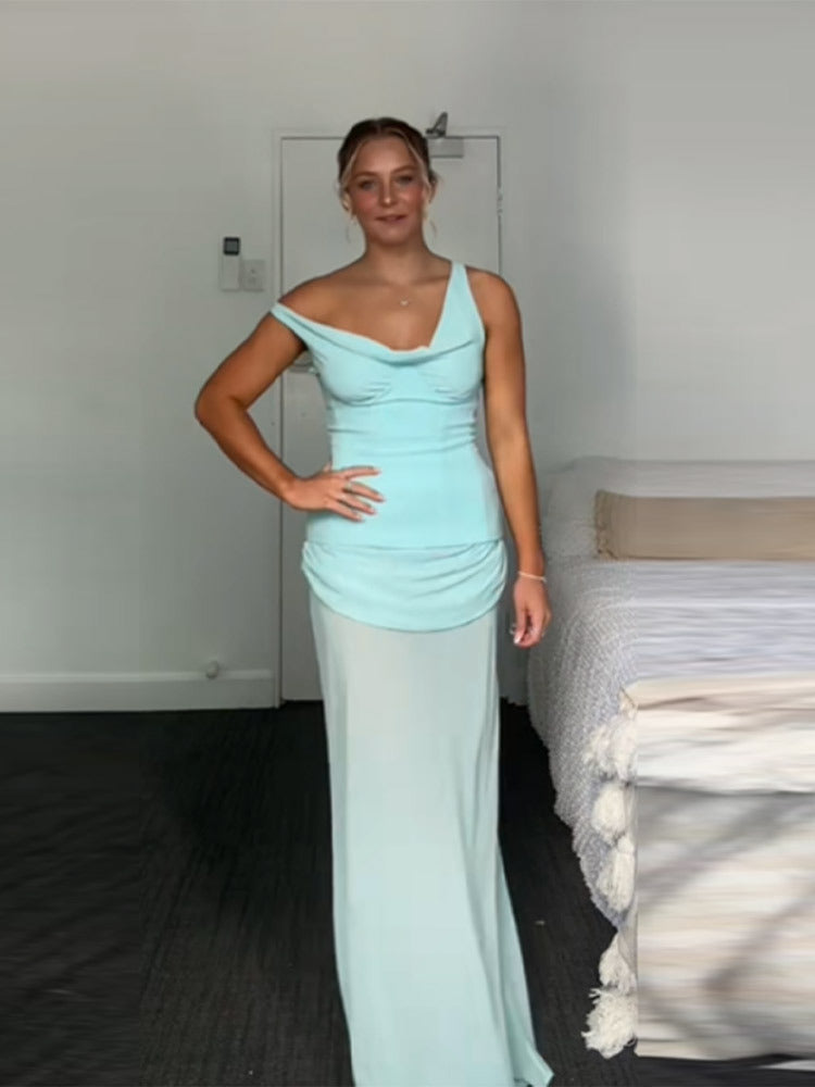Damer elegant maxiklänning med rynkor och asymmetrisk axel Mirla-Eva Jonsson