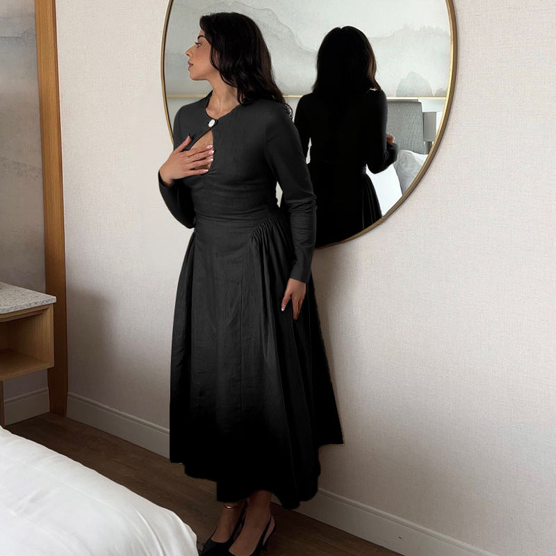 Damer elegant midiklänning med snyggt urklipp och figursydd silhuett Mirla-Eva Jonsson