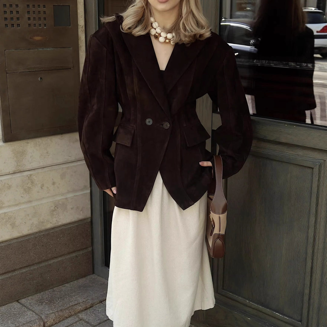 Damer elegant mockakavaj med dubbel knapprad och praktiska fickor Mirla-Eva Jonsson