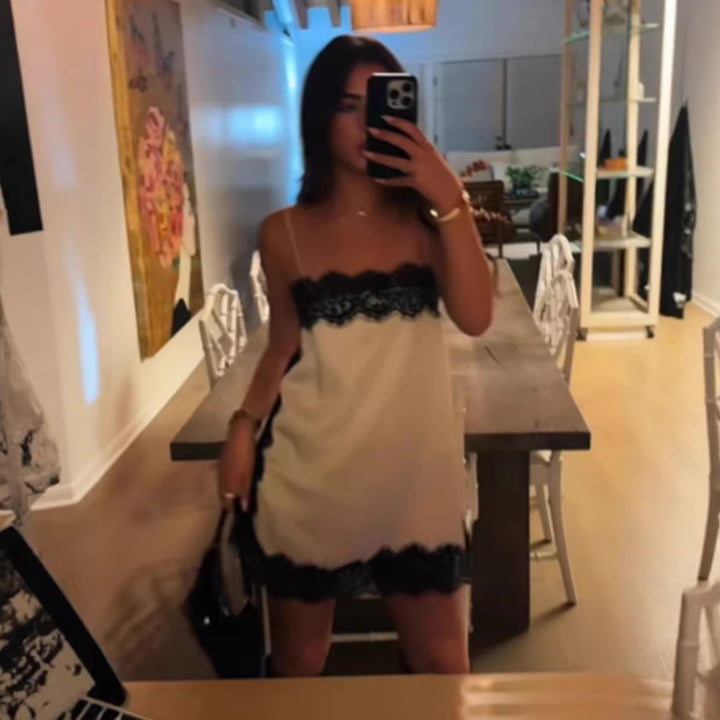 Damer elegant nattskjorta med spetsdetaljer Mirla-Eva Jonsson