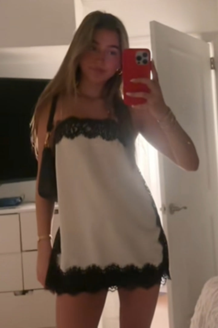 Damer elegant nattskjorta med spetsdetaljer Mirla-Eva Jonsson