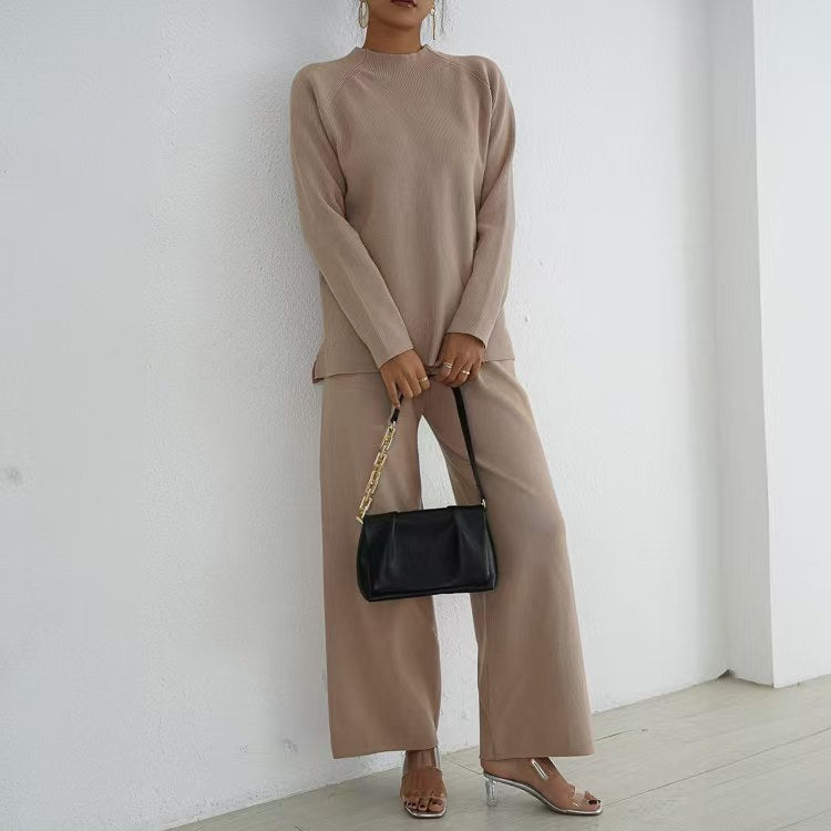 Damer elegant och avslappnat stickat loungewear-set med hög krage och vida ben Mirla-Eva Jonsson