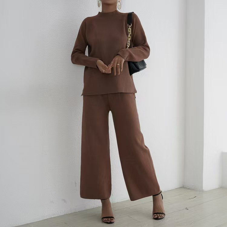 Damer elegant och avslappnat stickat loungewear-set med hög krage och vida ben Mirla-Eva Jonsson