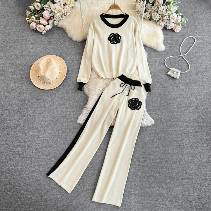 Damer elegant och bekväm fritidsset med blommönster Mirla-Eva Jonsson