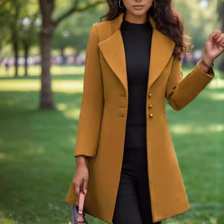 Damer elegant och figursydd trenchcoat med strukturerad väv Mirla-Eva Jonsson