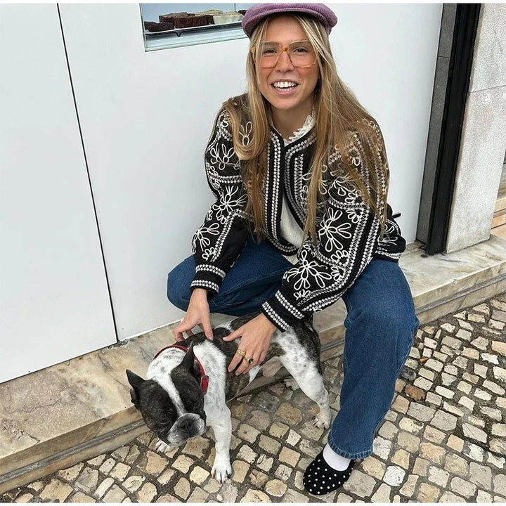 Damer elegant och lekfullt blazer-set med blommönster Mirla-Eva Jonsson
