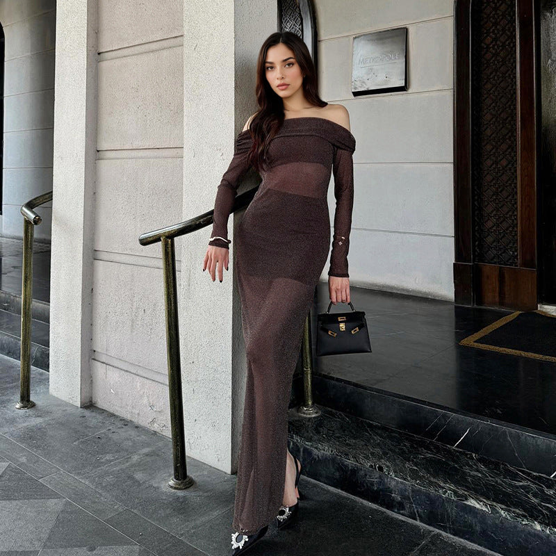 Damer elegant off-shoulder maxiklänning med volangdetaljer Mirla-Eva Jonsson