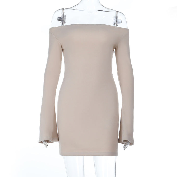 Damer elegant off-shoulder miniklänning med långa ärmar och figurnära passform Mirla-Eva Jonsson
