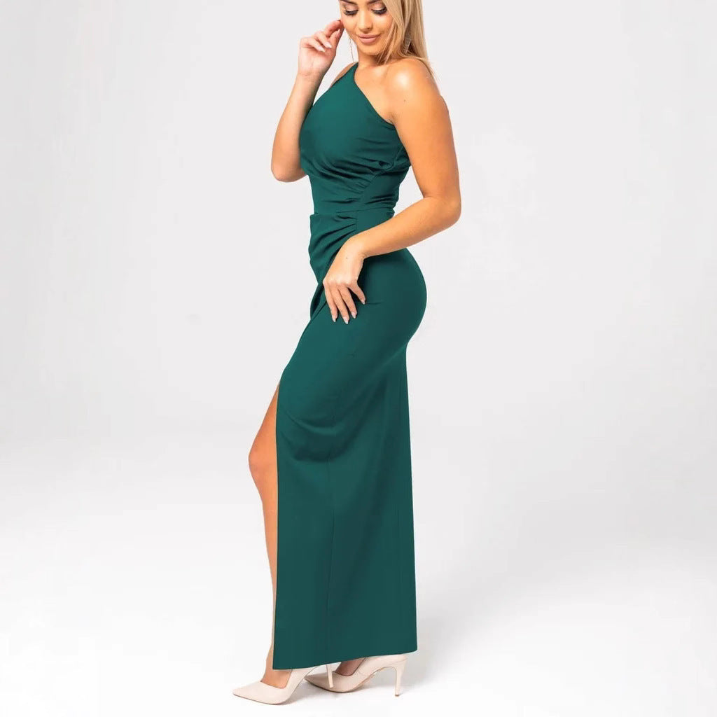 Damer elegant off-the-shoulder kvällsklänning med volangdetaljer Mirla-Eva Jonsson