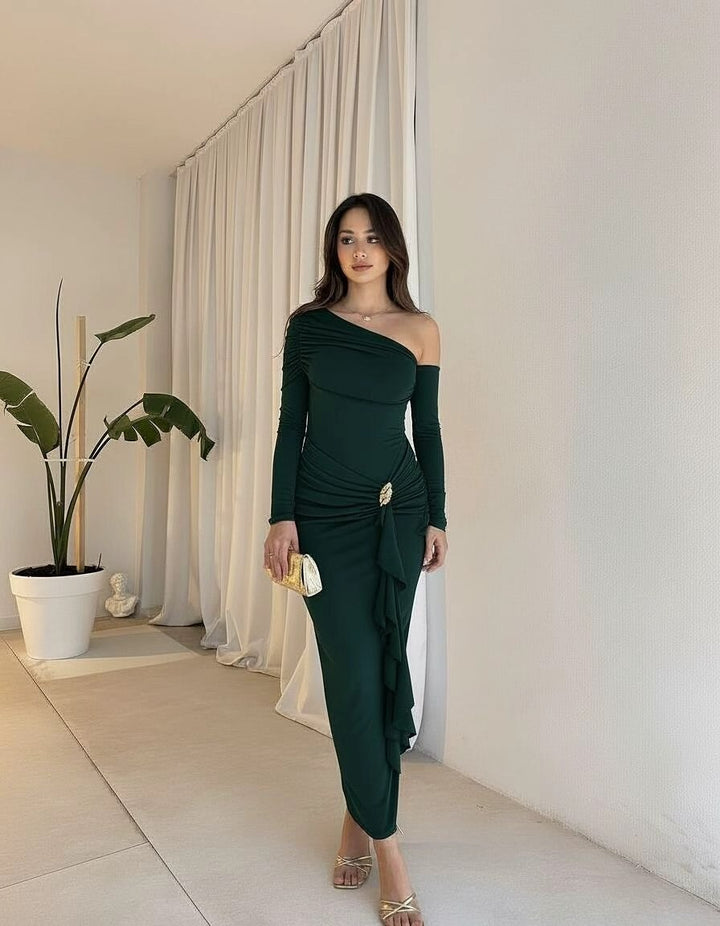 Damer elegant omslag klänning med asymmetrisk design och raffinerade draperingar Mirla-Eva Jonsson