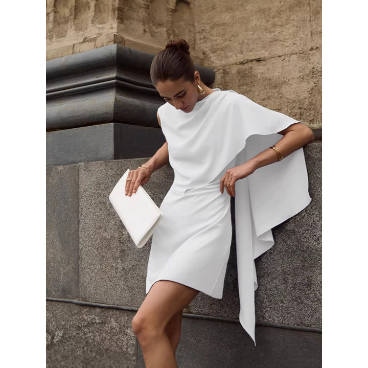 Damer elegant omslagsklänning med asymmetrisk fåll och raffinerad drapering Mirla-Eva Jonsson
