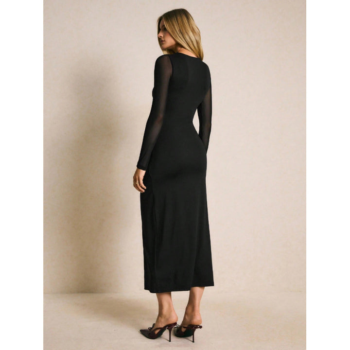 Damer elegant omslagsklänning med transparenta ärmar och hög slits Mirla-Eva Jonsson
