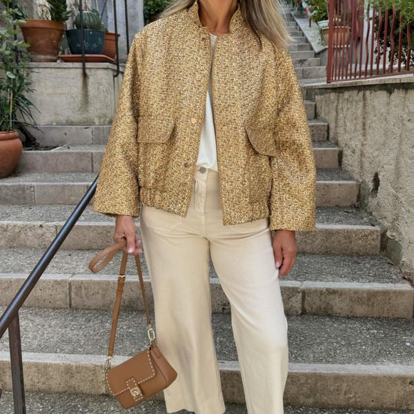 Damer elegant övergångsjacka med strukturerat yttertyg och praktiska fickor Mirla-Eva Jonsson