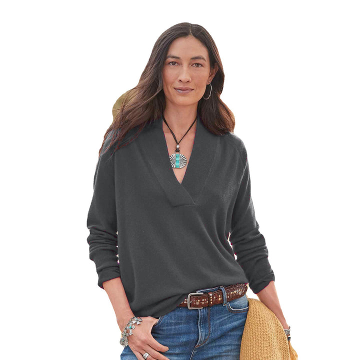 Damer elegant oversize tröja med V-ringning Mirla-Eva Jonsson
