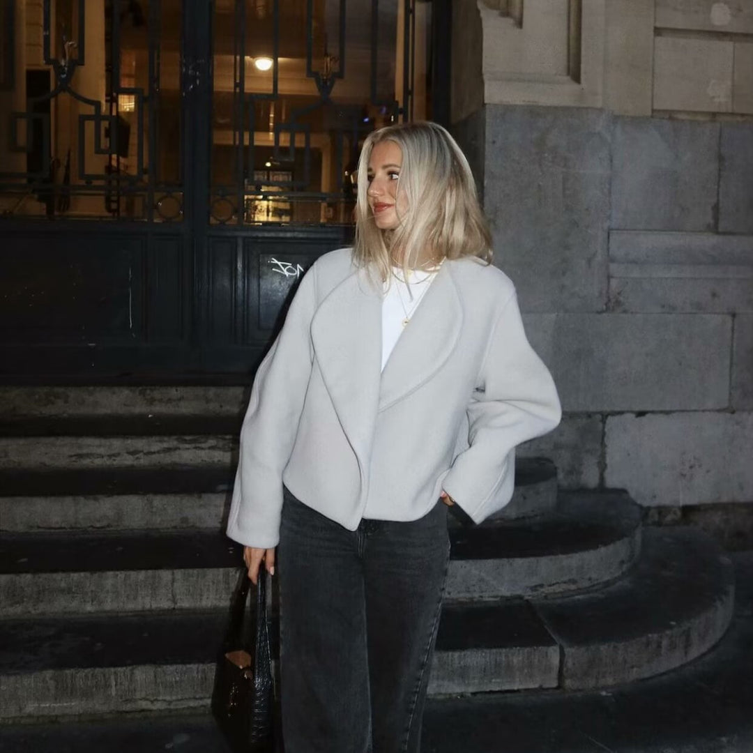 Damer elegant oversized blazer med snygg krage Mirla-Eva Jonsson