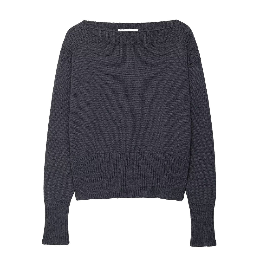 Damer elegant oversized stickad tröja med vid rund halsringning Mirla-Eva Jonsson