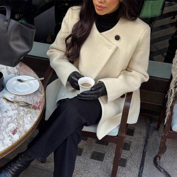 Damer elegant oversized ulljacka med knapppdetaljer Mirla-Eva Jonsson