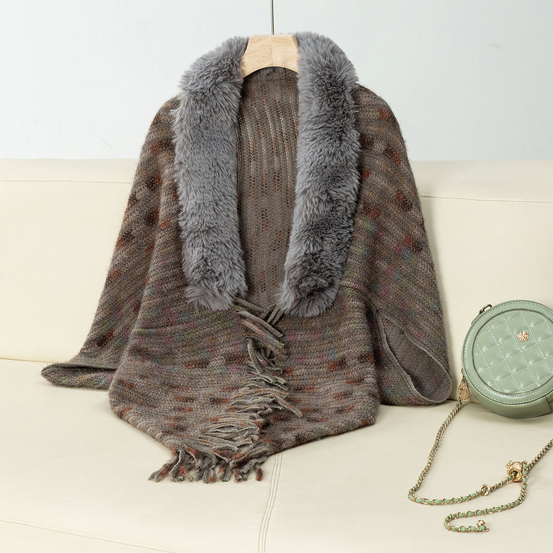 Damer elegant poncho med lyxig konstpälskrage och fransar Mirla-Eva Jonsson