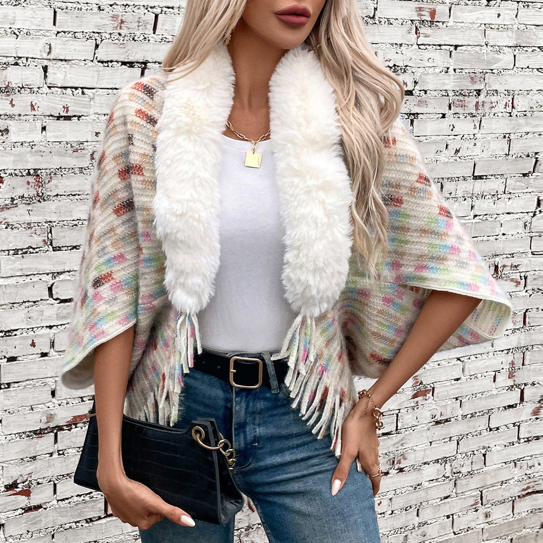 Damer elegant poncho med lyxig konstpälskrage och fransar Mirla-Eva Jonsson