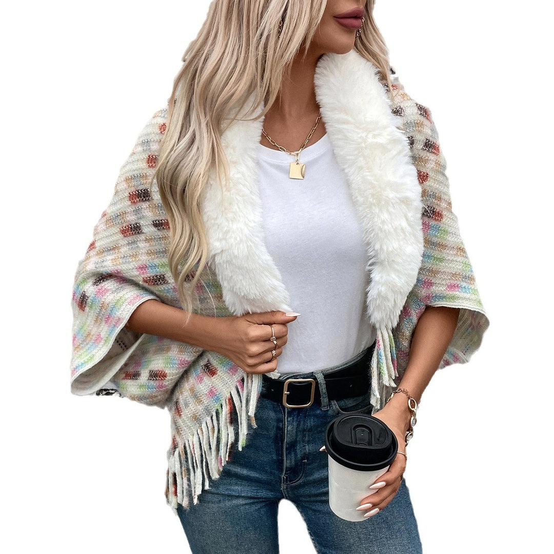 Damer elegant poncho med lyxig konstpälskrage och fransar Mirla-Eva Jonsson
