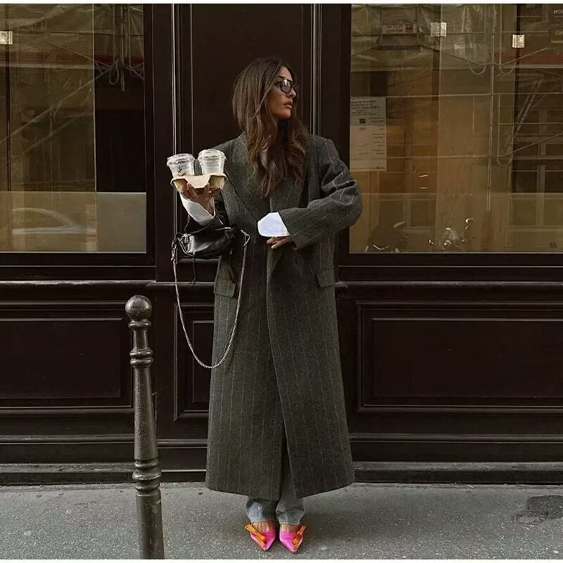 Damer elegant randig långblazer med dubbel knapprad och sidofickor Mirla-Eva Jonsson