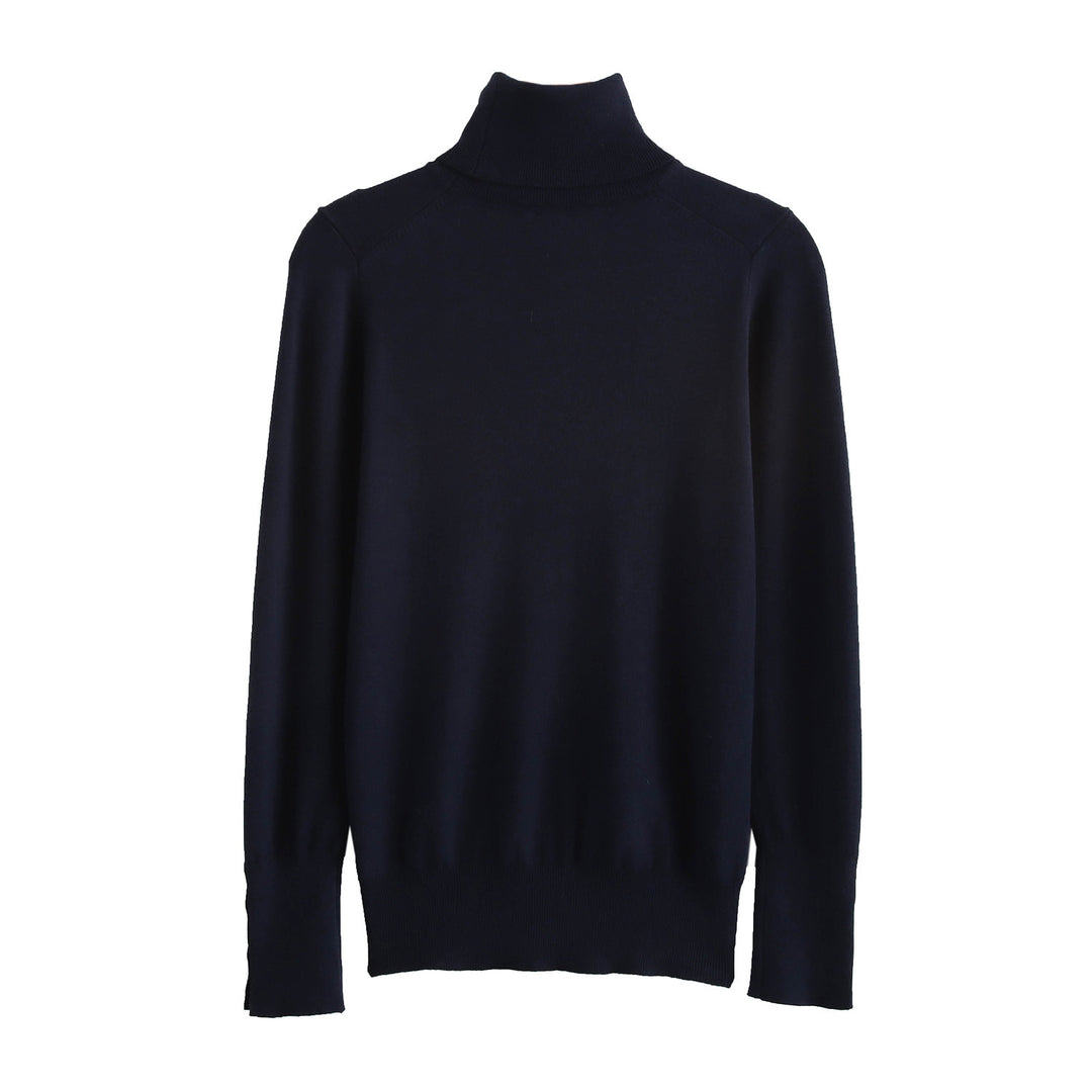 Damer elegant rullkragepullover med knapppdetail Mirla-Eva Jonsson