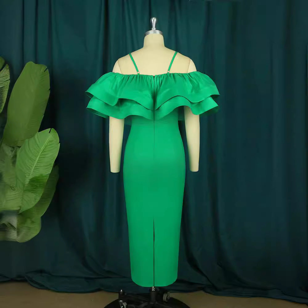 Damer elegant satin-klänning med voluminös volang nederkant Mirla-Eva Jonsson