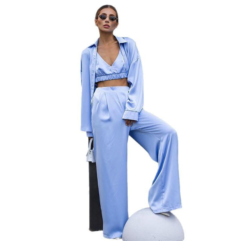 Damer elegant satin kostym med vid passform Mirla-Eva Jonsson