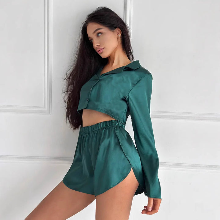 Damer elegant satin skjorta med modern krage och knapplist Mirla-Eva Jonsson
