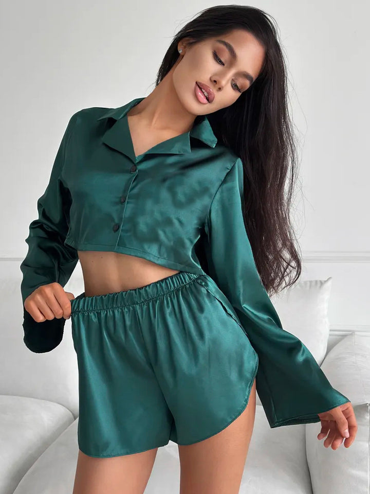 Damer elegant satin skjorta med modern krage och knapplist Mirla-Eva Jonsson