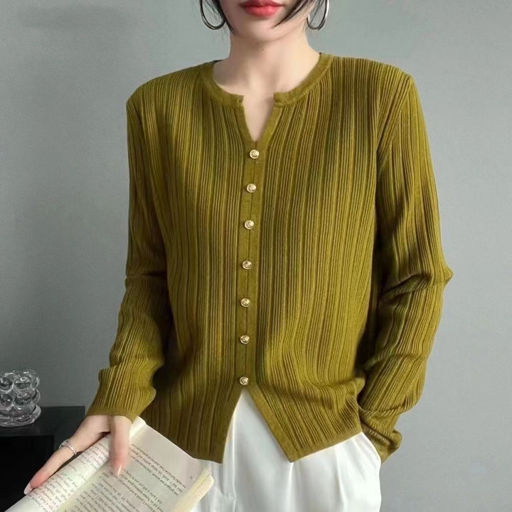 Damer elegant skjorta blus med fina veck och knapppdetaljer Mirla-Eva Jonsson
