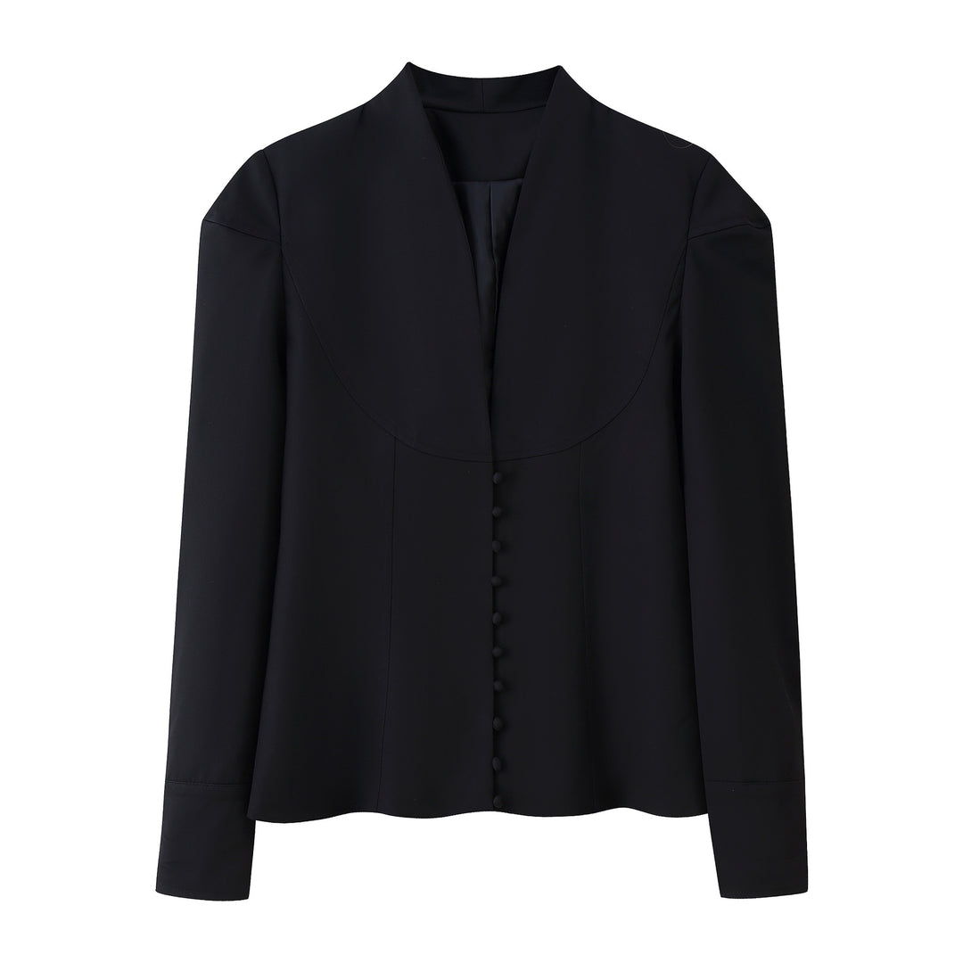 Damer elegant skuren blus med snygg ståkrage och raffinerade knappdetaljer Mirla-Eva Jonsson