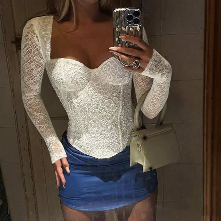 Damer elegant spetsblus med lång ärm och figursydd passform Mirla-Eva Jonsson