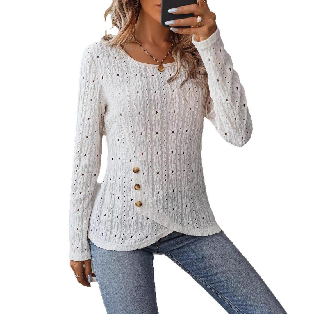Damer elegant stickad blus med feminina knapppar Mirla-Eva Jonsson