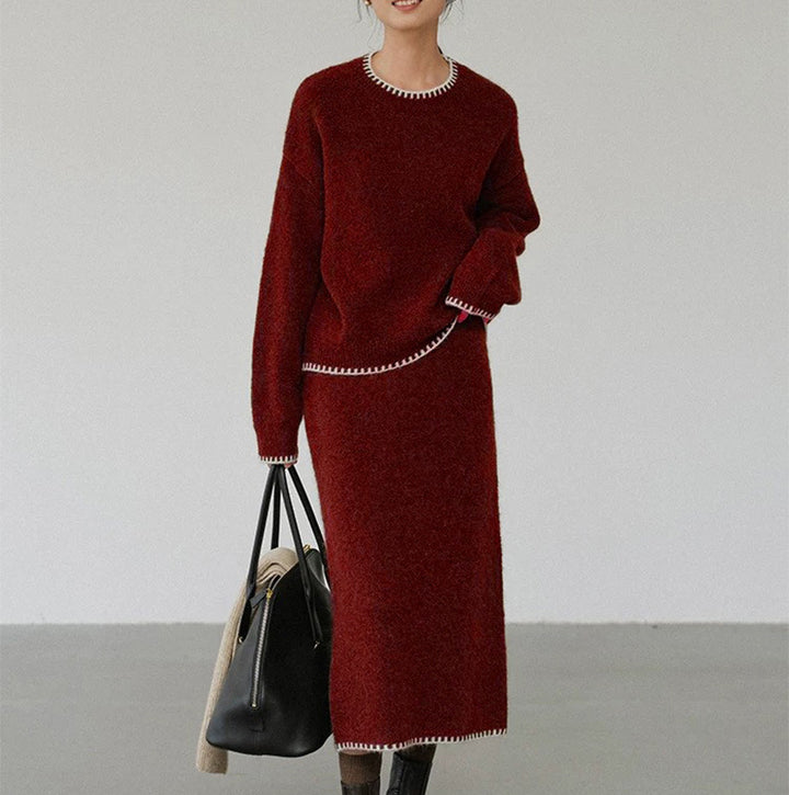 Damer elegant stickad ensemble med rundhals och fina ribbdetaljer Mirla-Eva Jonsson