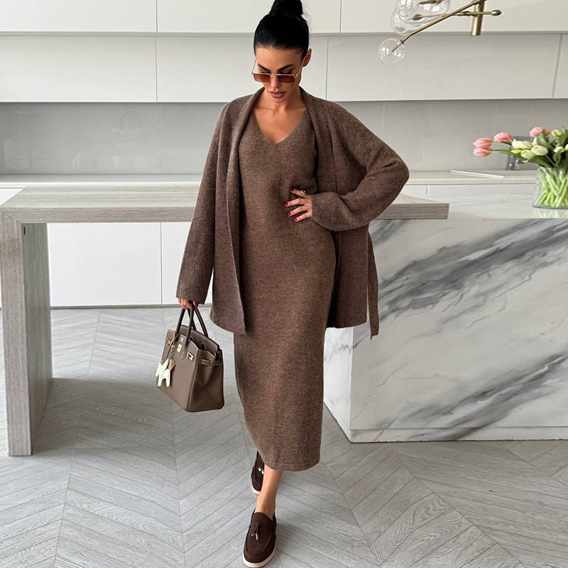 Damer elegant stickad ensemble med wrapjacka och blyertskjol Mirla-Eva Jonsson