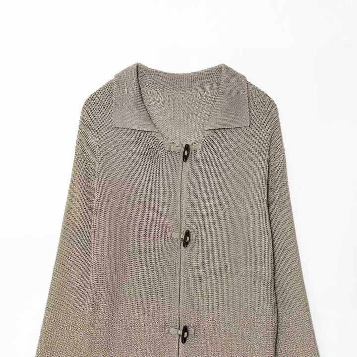 Damer elegant stickad jacka med kvart-krage och knapppdetaljer Mirla-Eva Jonsson