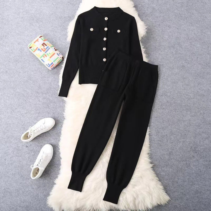 Damer elegant stickad kostym-set med knapppdetaljer Eva Jonsson-Eva Jonsson