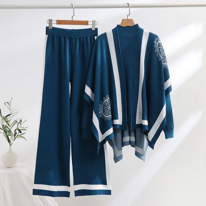 Damer elegant stickad lounge-set med grafiskt mönster och vida ärmar Mirla-Eva Jonsson