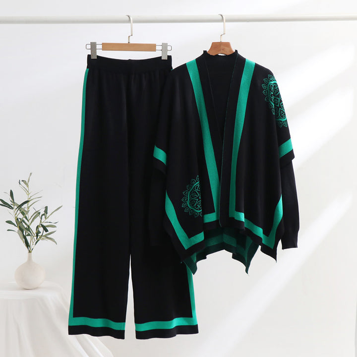 Damer elegant stickad lounge-set med grafiskt mönster och vida ärmar Mirla-Eva Jonsson