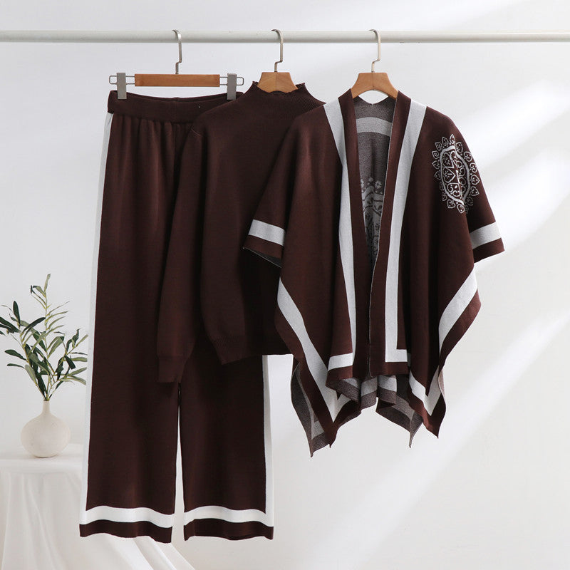 Damer elegant stickad lounge-set med grafiskt mönster och vida ärmar Mirla-Eva Jonsson