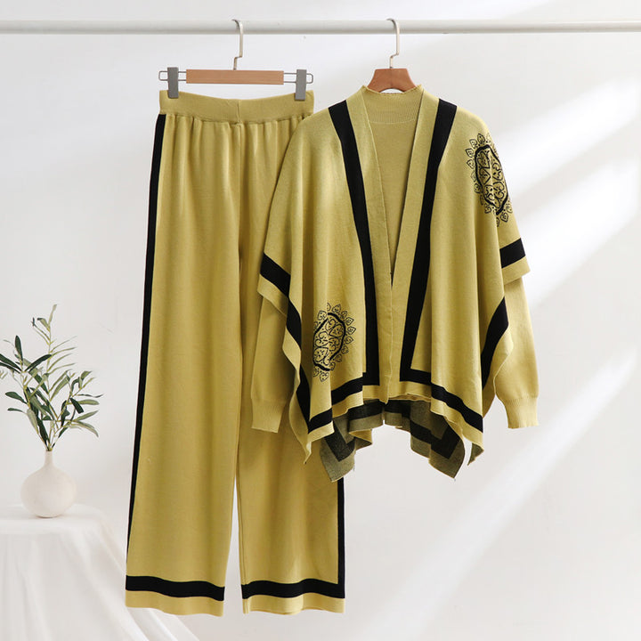 Damer elegant stickad lounge-set med grafiskt mönster och vida ärmar Mirla-Eva Jonsson
