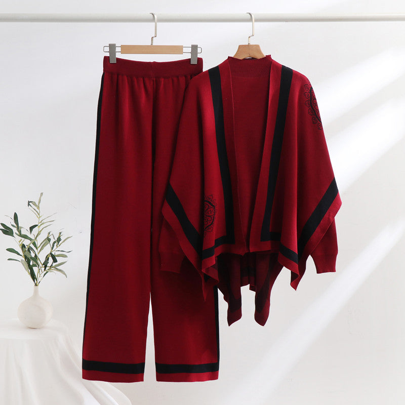 Damer elegant stickad lounge-set med grafiskt mönster och vida ärmar Mirla-Eva Jonsson