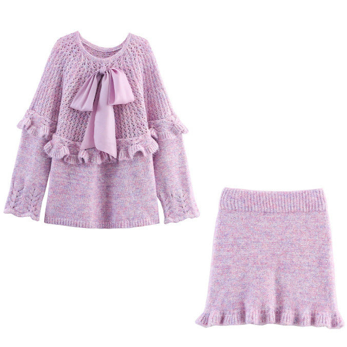 Damer elegant stickad set med volanger och rosett accenter Mirla-Eva Jonsson