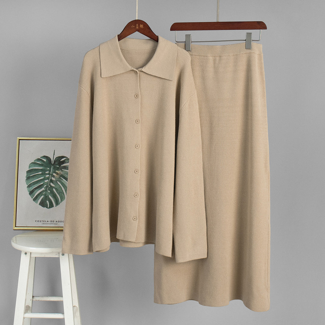 Damer elegant stickat ensemble med knäppbart överdel och lång kjol Mirla-Eva Jonsson