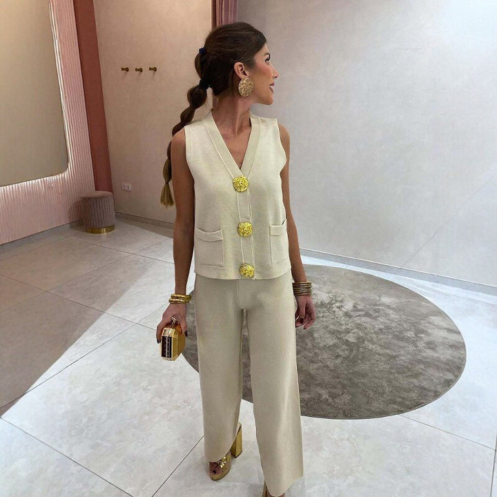Damer elegant stickat loungewear-set med knappdetaljering Mirla-Eva Jonsson