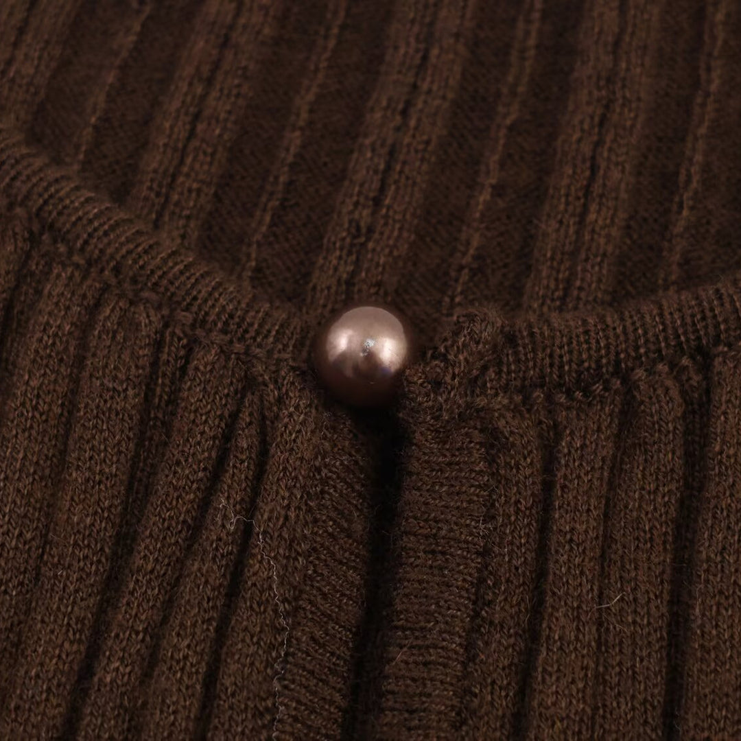 Damer elegant stickat set med vid passform och fina ribbdetaljer Mirla-Eva Jonsson